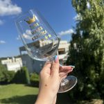 Personalizirana čaša na stalku